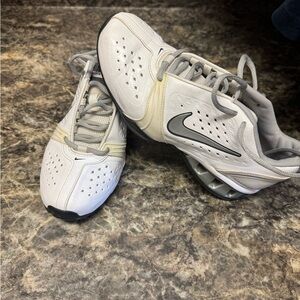 Nike Men's Gray and White Athletic Shoes